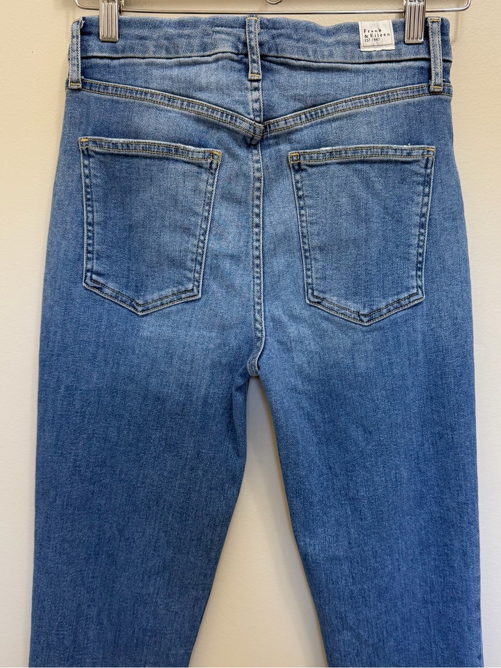 Frank & Eileen Derry Signature Jean Straight Frayed Hem Denim Jean Size 25 - Picture 8 of 13